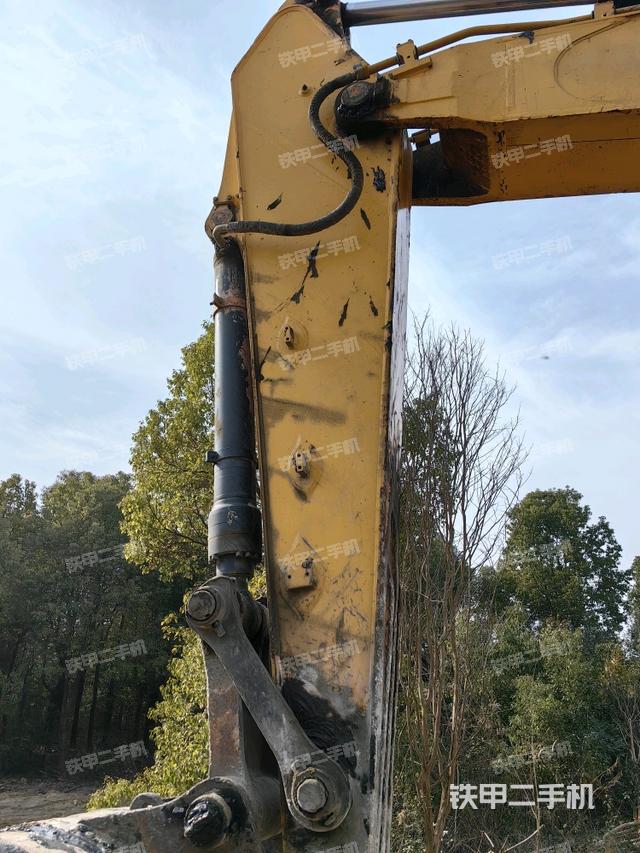 小臂整體左后（工作和回轉(zhuǎn)裝置）