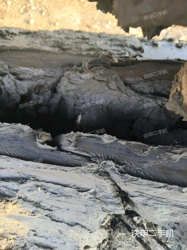 左側(cè)行走馬達(dá)蓋板（行走機(jī)構(gòu)）