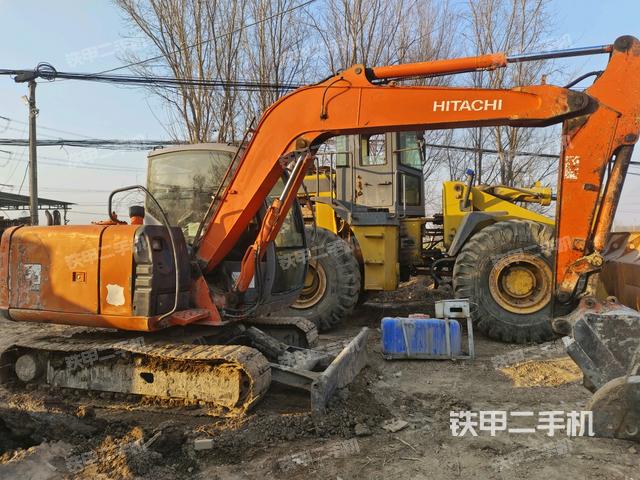 右前45(整機(jī)外觀) 右前45(整機(jī)外觀)