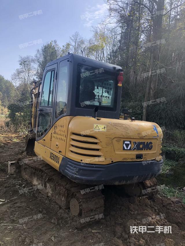 左后45(整機(jī)外觀) 左后45(整機(jī)外觀)