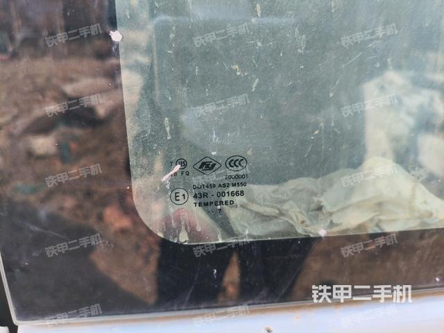 后窗玻璃角標(biāo)(駕駛室部分) 后窗玻璃角標(biāo)(駕駛室部分)