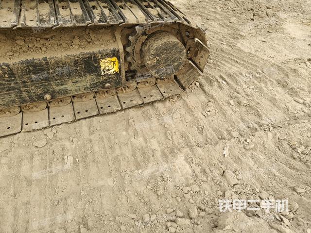 右導(dǎo)向輪（行走機構(gòu)）