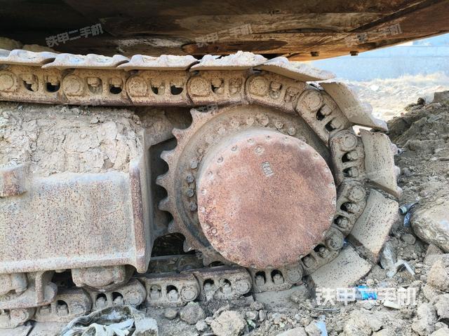 右驅(qū)動(dòng)輪（行走機(jī)構(gòu)）