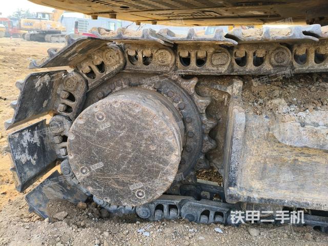 右驅(qū)動(dòng)輪(行走機(jī)構(gòu)) 右驅(qū)動(dòng)輪(行走機(jī)構(gòu))