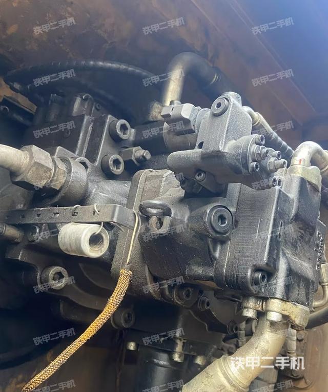 液壓泵室（大件艙室）