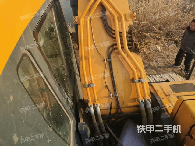 大臂根部?斜視（工作和回轉(zhuǎn)裝置）