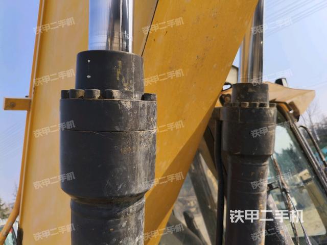 大臂油缸整體?豎拍（工作和回轉(zhuǎn)裝置）