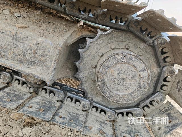 左側(cè)履帶整體?(行走機構(gòu)) 左側(cè)履帶整體?(行走機構(gòu))