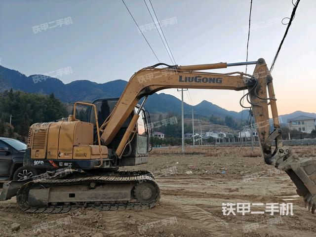 右前45(整機外觀) 右前45(整機外觀)