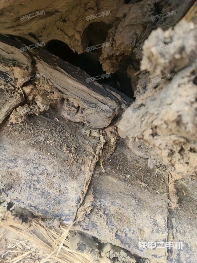 右側(cè)履帶整體（行走機(jī)構(gòu)）