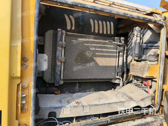 散熱器正面（大件艙室）