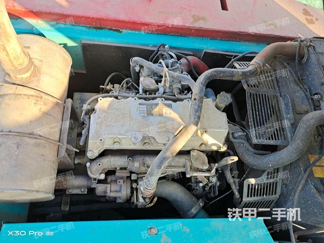 發(fā)動機(jī)整體俯視(整機(jī)外觀) 發(fā)動機(jī)整體俯視(整機(jī)外觀)