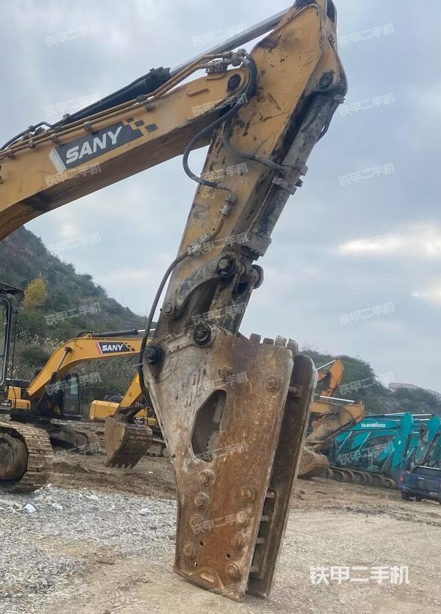 小臂整體左后（工作和回轉(zhuǎn)裝置）