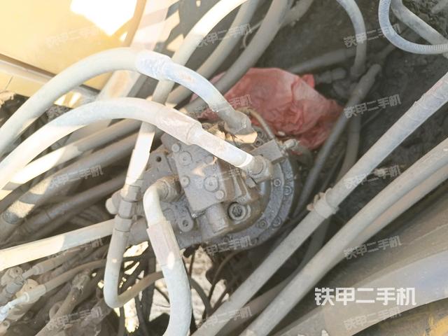 回轉(zhuǎn)馬達(dá)（上車部件）