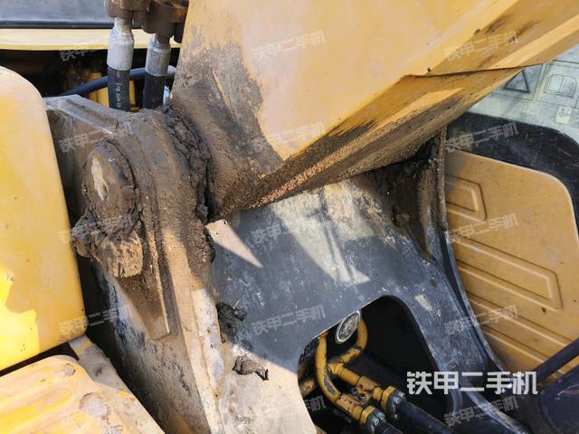 大臂根部?斜視（工作和回轉(zhuǎn)裝置）