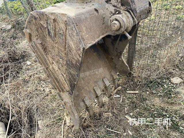 鏟斗右后整體（工作和回轉(zhuǎn)裝置）