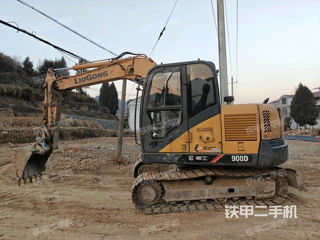 左后45(整機外觀) 左后45(整機外觀)