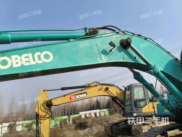 大臂整體?右側(工作和回轉裝置) 大臂整體?右側(工作和回轉裝置)