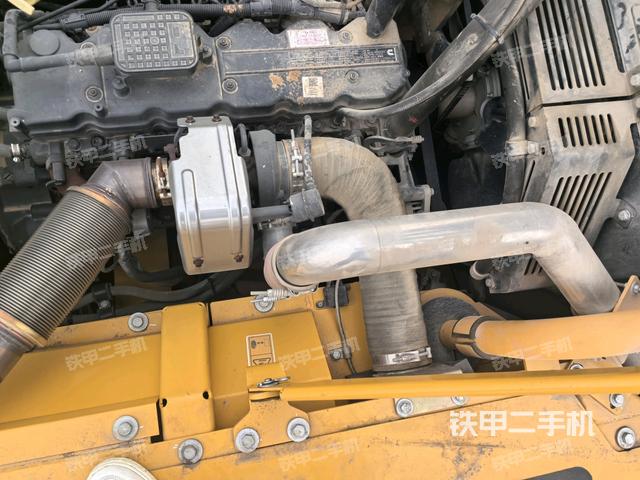 氣門室蓋螺絲特寫(上車部件) 氣門室蓋螺絲特寫(上車部件)