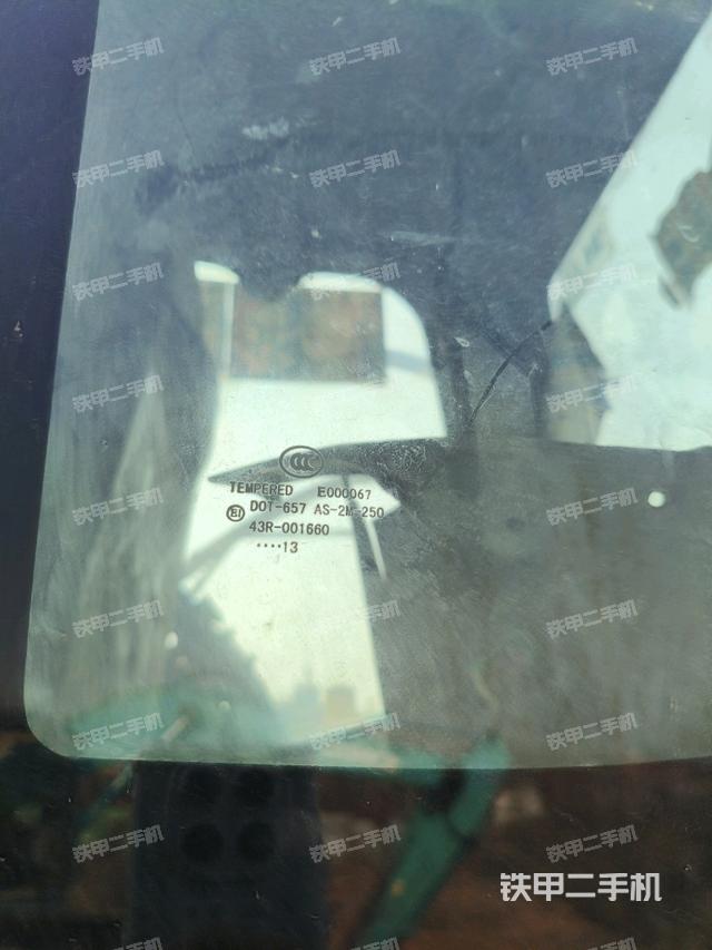 后窗玻璃角標(biāo)（駕駛室部分）