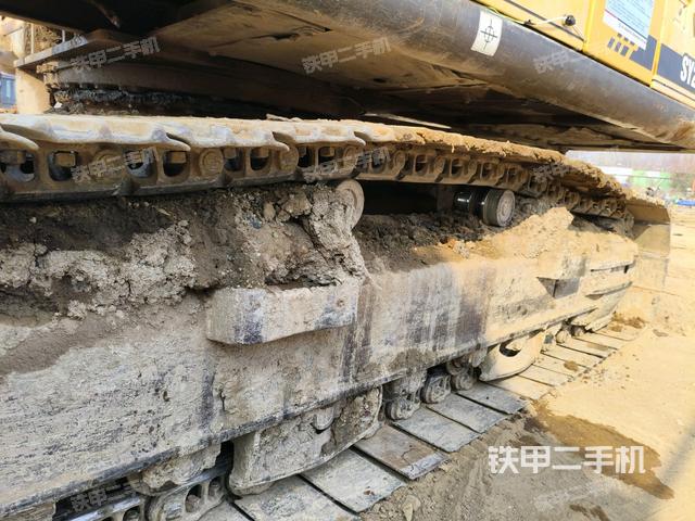 左側(cè)履帶整體?（行走機構(gòu)）