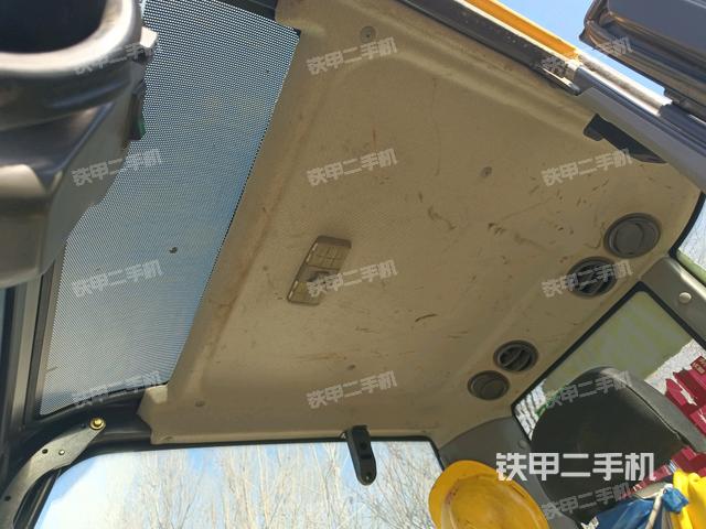頂棚整體(駕駛室部分) 頂棚整體(駕駛室部分)