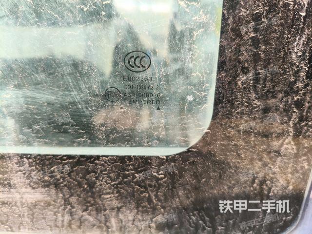 后窗玻璃角標(biāo)(駕駛室部分) 后窗玻璃角標(biāo)(駕駛室部分)