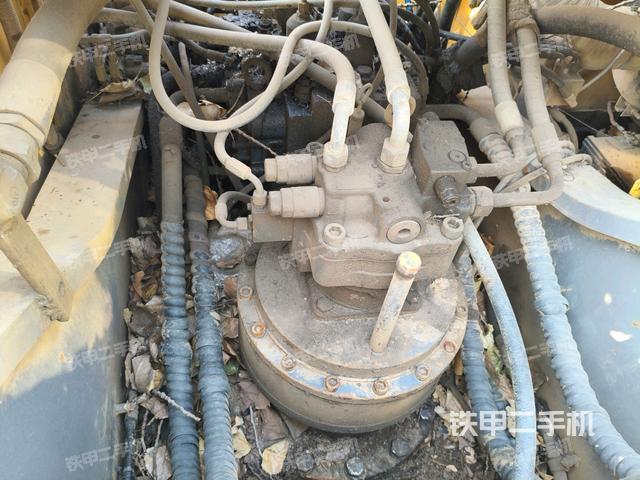 回轉(zhuǎn)馬達(dá)（上車部件）