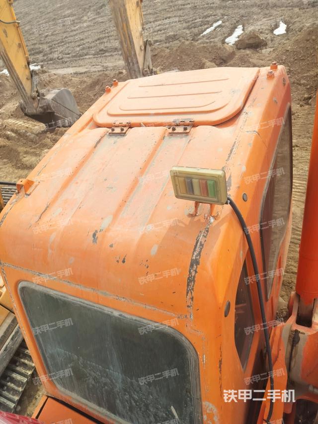 駕駛室頂部俯視（上車部件）