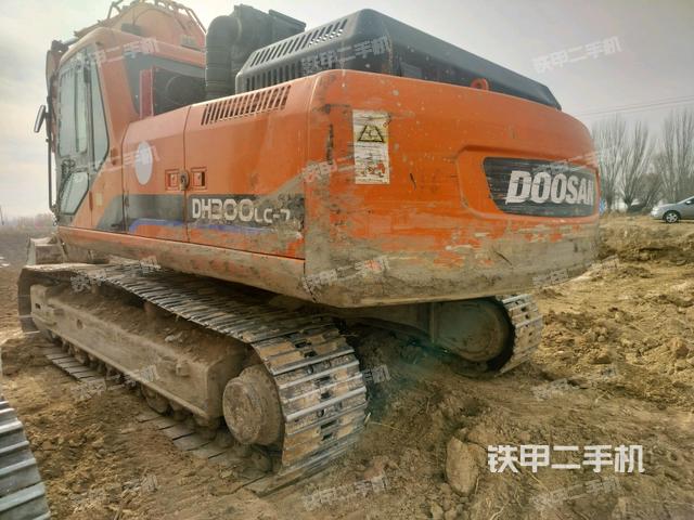 左后45（整機外觀）