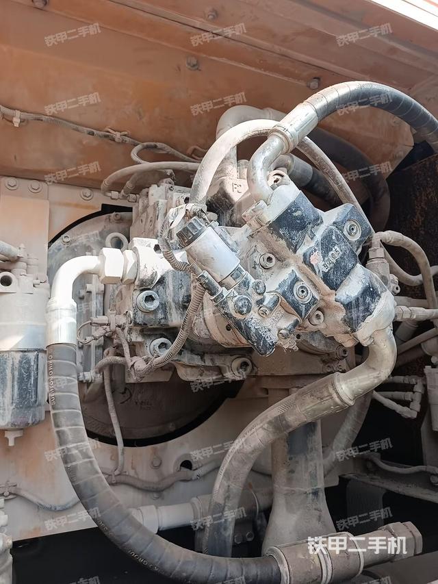 液壓泵室（大件艙室）