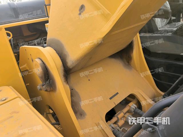鏟斗45度(工作和回轉(zhuǎn)裝置) 鏟斗45度(工作和回轉(zhuǎn)裝置)