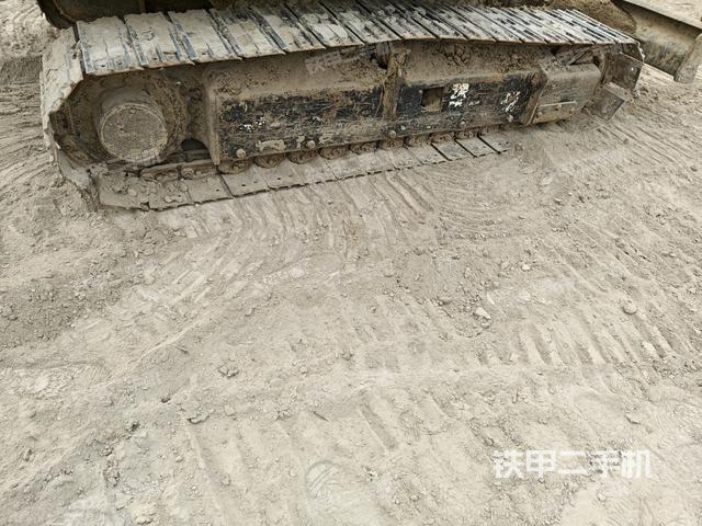 左側(cè)履帶整體?（行走機構(gòu)）