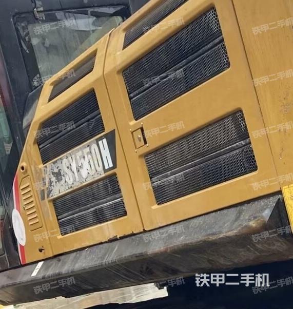 散熱器正面(大件艙室) 散熱器正面(大件艙室)
