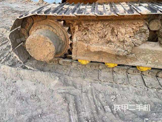 左側(cè)履帶整體?（行走機構(gòu)）