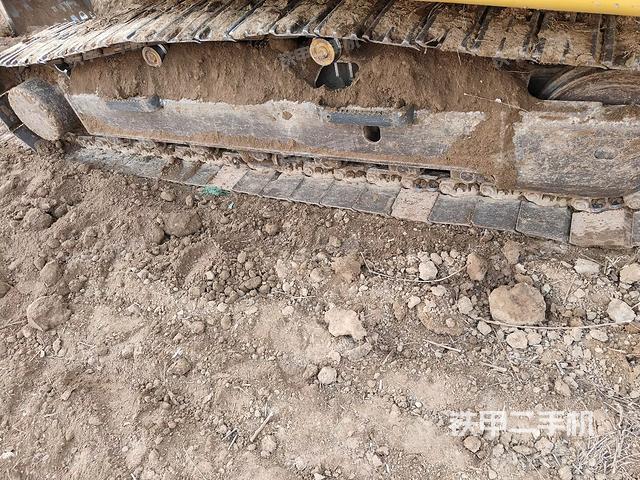 單側(cè)履帶整體（整機(jī)外觀）