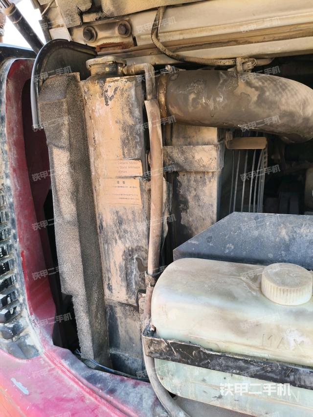 散熱器正面（大件艙室）