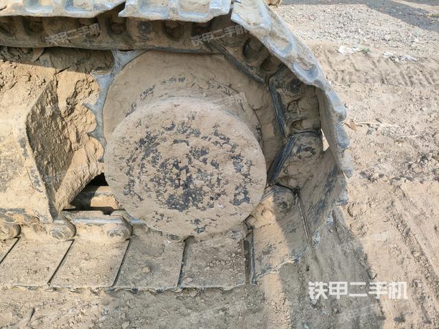 左驅(qū)動(dòng)輪（行走機(jī)構(gòu)）