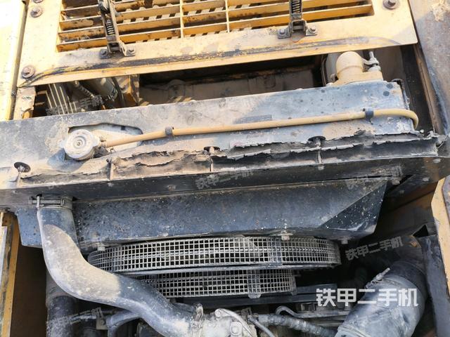 氣門室蓋螺絲特寫（上車部件）