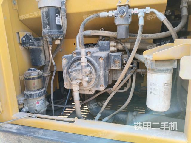 液壓泵室(大件艙室) 液壓泵室(大件艙室)