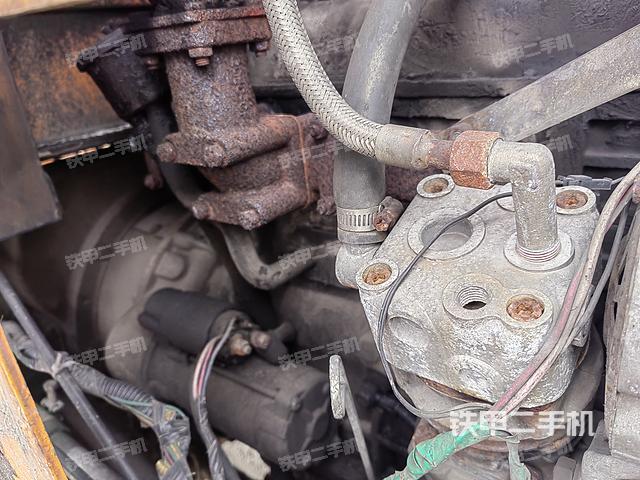 发动机左侧（整机外观及大件）