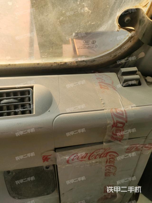 后窗玻璃角標(biāo)(駕駛室部分) 后窗玻璃角標(biāo)(駕駛室部分)