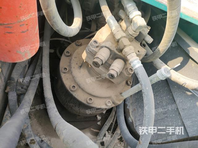 回轉(zhuǎn)馬達(dá)（上車(chē)部件）