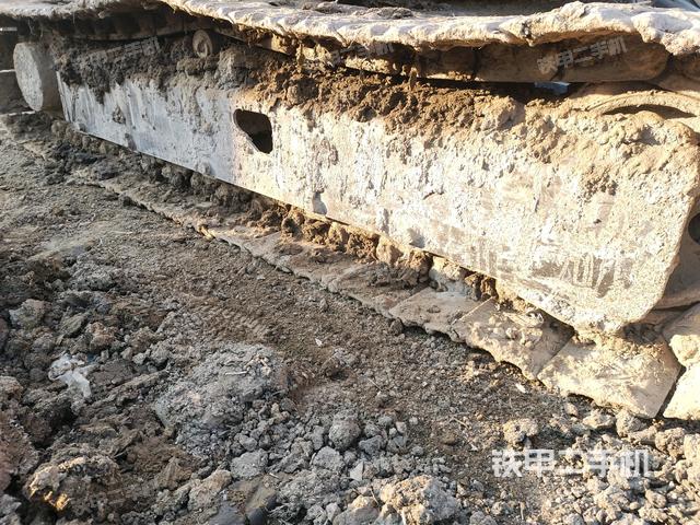 左側(cè)行走馬達(dá)蓋板(行走機(jī)構(gòu)) 左側(cè)行走馬達(dá)蓋板(行走機(jī)構(gòu))