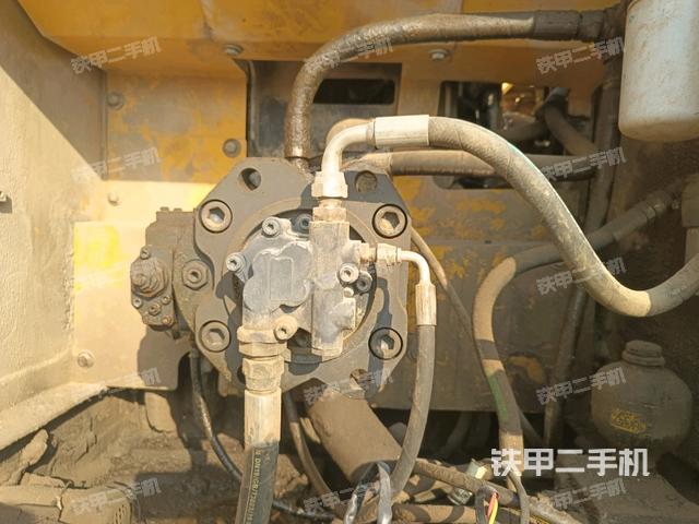 液壓泵斜45?右（大件艙室）