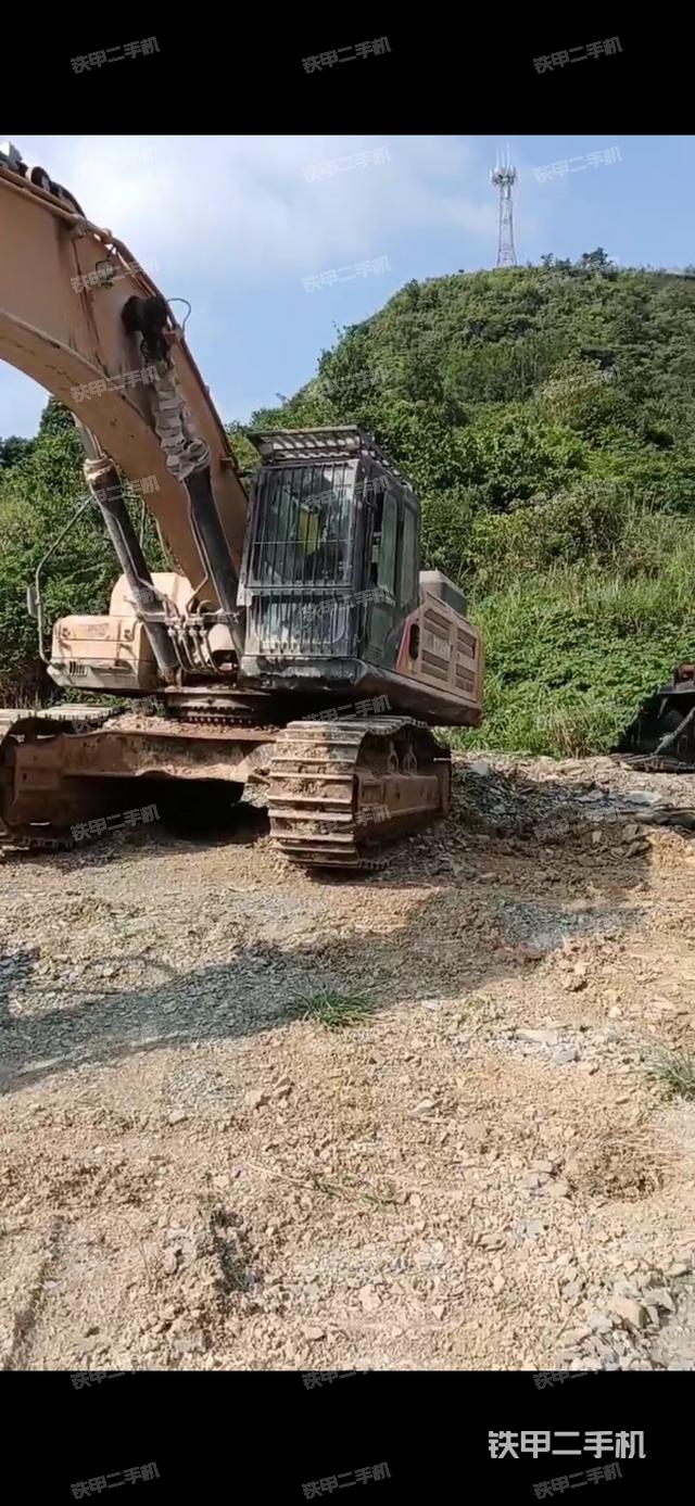 大臂油缸整體?豎拍（工作和回轉(zhuǎn)裝置）