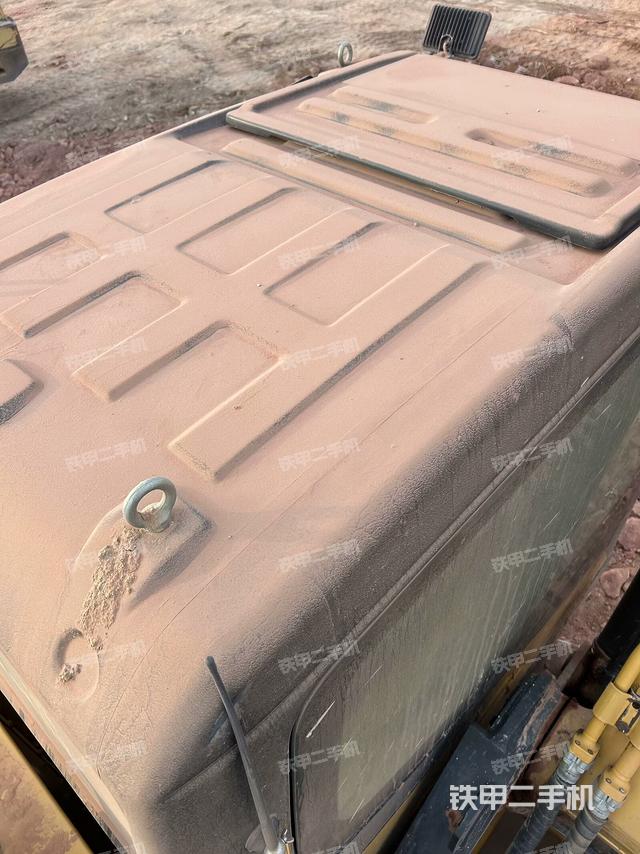 駕駛室頂部俯視(上車部件) 駕駛室頂部俯視(上車部件)