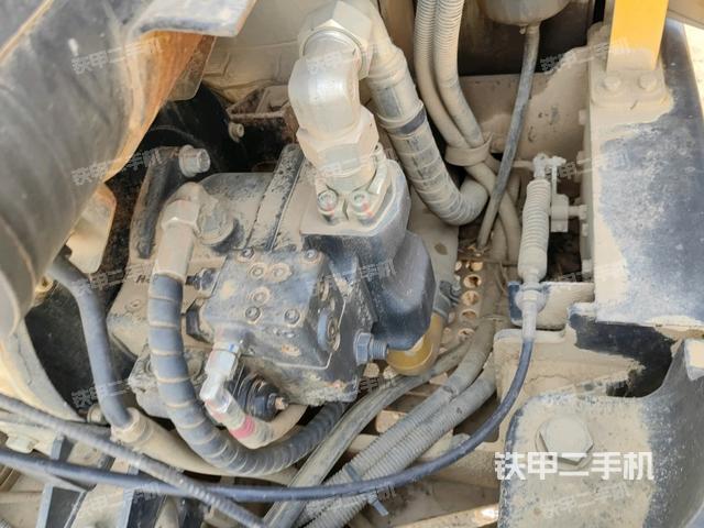 液壓泵室(大件艙室) 液壓泵室(大件艙室)