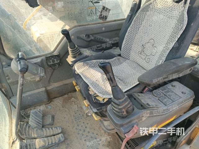 座椅后部（駕駛室部分）