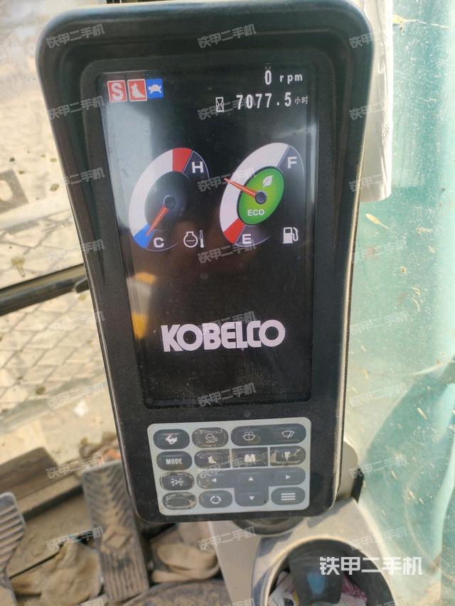 座椅左側(cè)控制臺(tái)/音響/含左手柄（駕駛室部分）